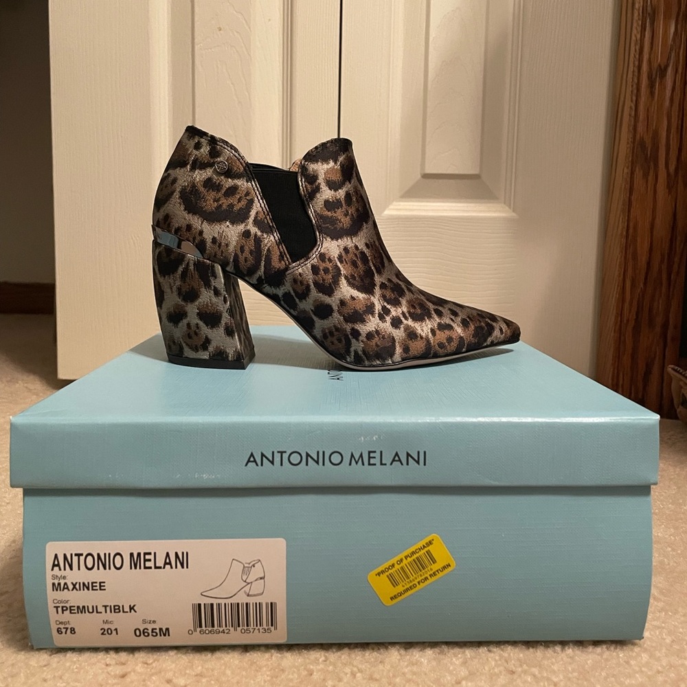 Antonio Melani Maxinee Leopard booties